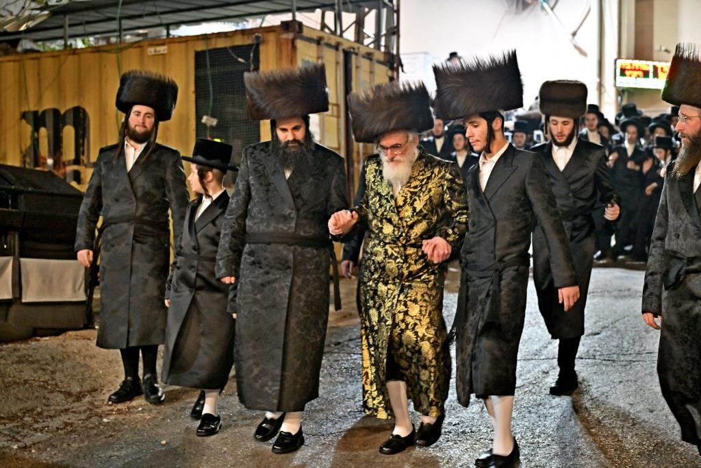 שמחת השבע ברכות בחצה"ק ויזניץ  - פרמישלאן 