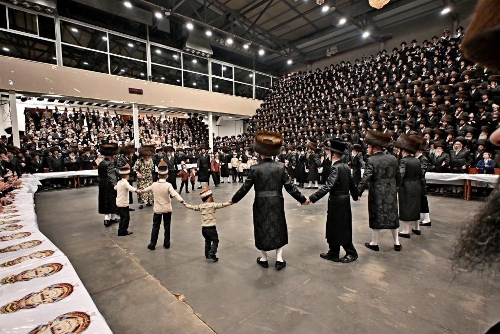 שמחת השבע ברכות בחצה"ק ויזניץ  - פרמישלאן 