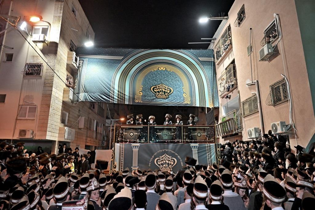 שמחת השבע ברכות בחצה"ק ויזניץ  - פרמישלאן 