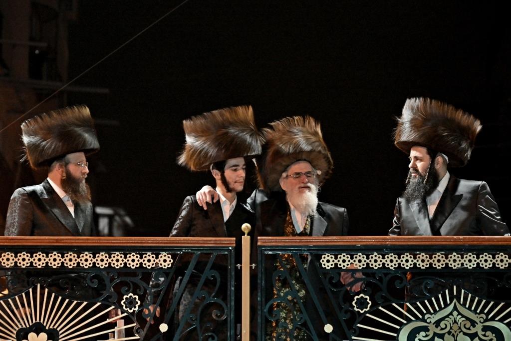 שמחת השבע ברכות בחצה"ק ויזניץ  - פרמישלאן 