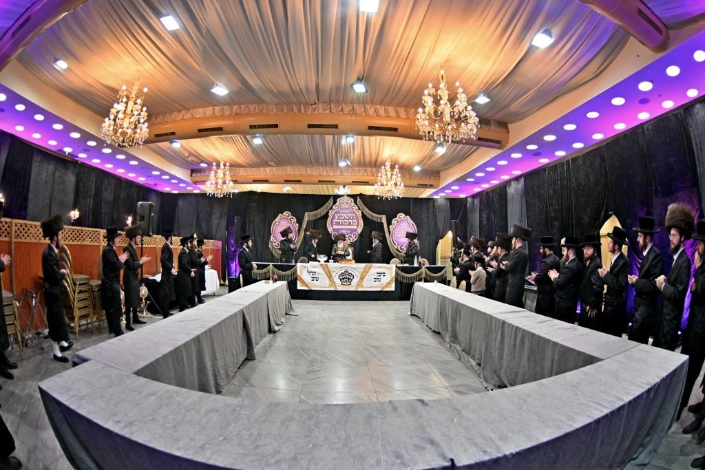 שמחת השבע ברכות בחצה"ק ויזניץ  - פרמישלאן 