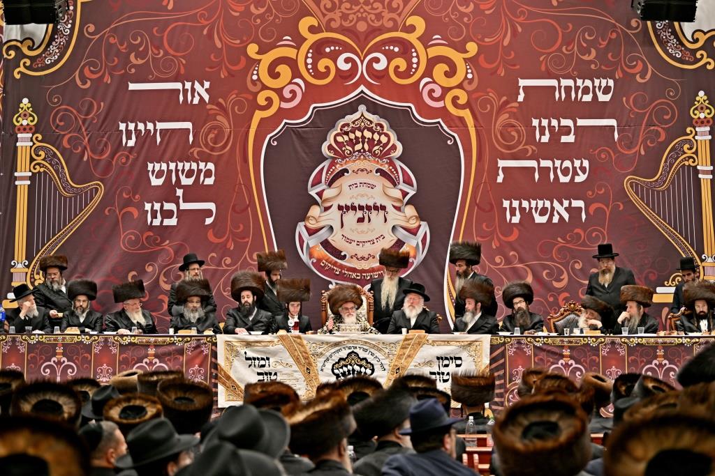 שמחת השבע ברכות בחצה"ק ויזניץ  - פרמישלאן 