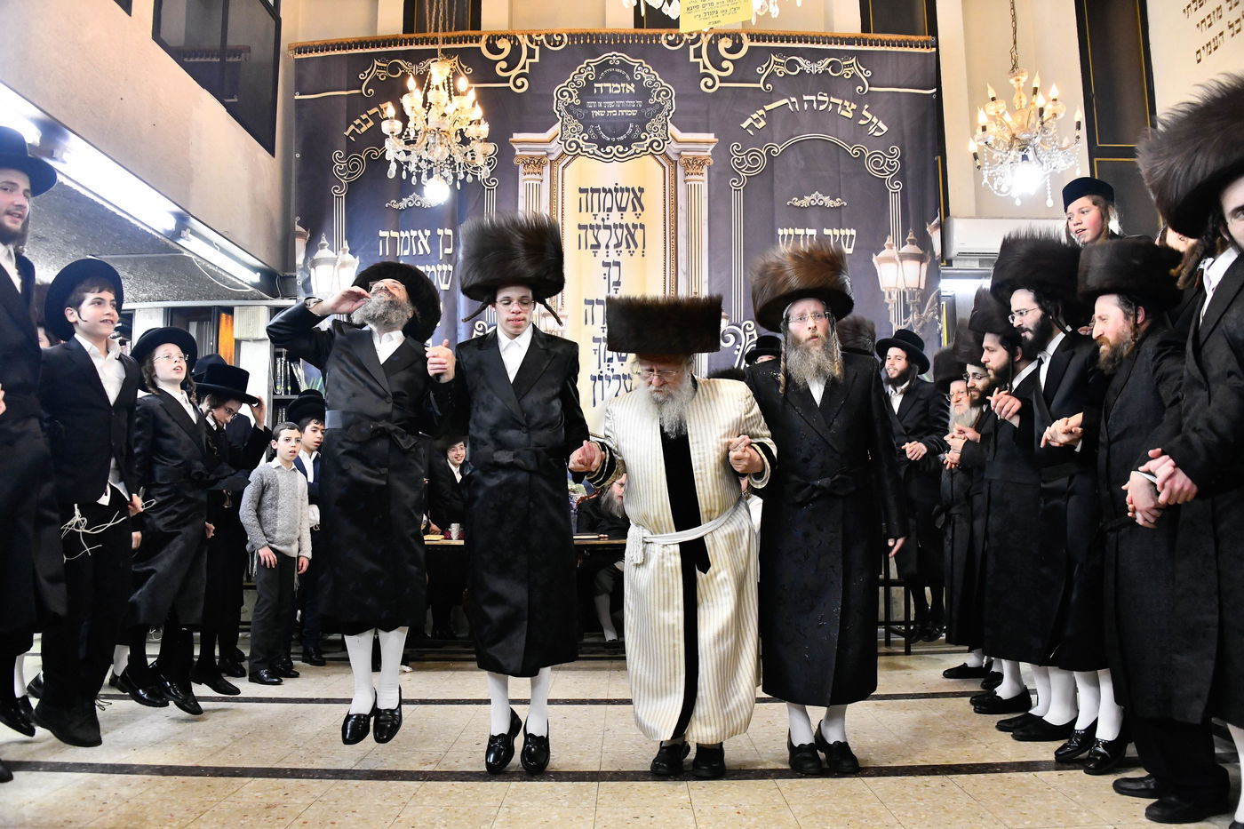 שמחת בית שאץ - אזמרה - זידטשויב- צאנז ירושלים- רמת שלמה