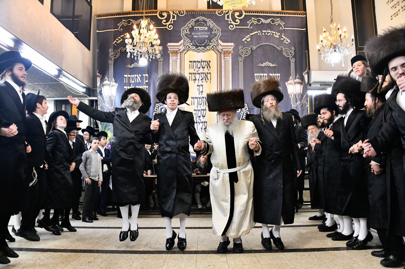 שמחת בית שאץ - אזמרה - זידטשויב- צאנז ירושלים- רמת שלמה