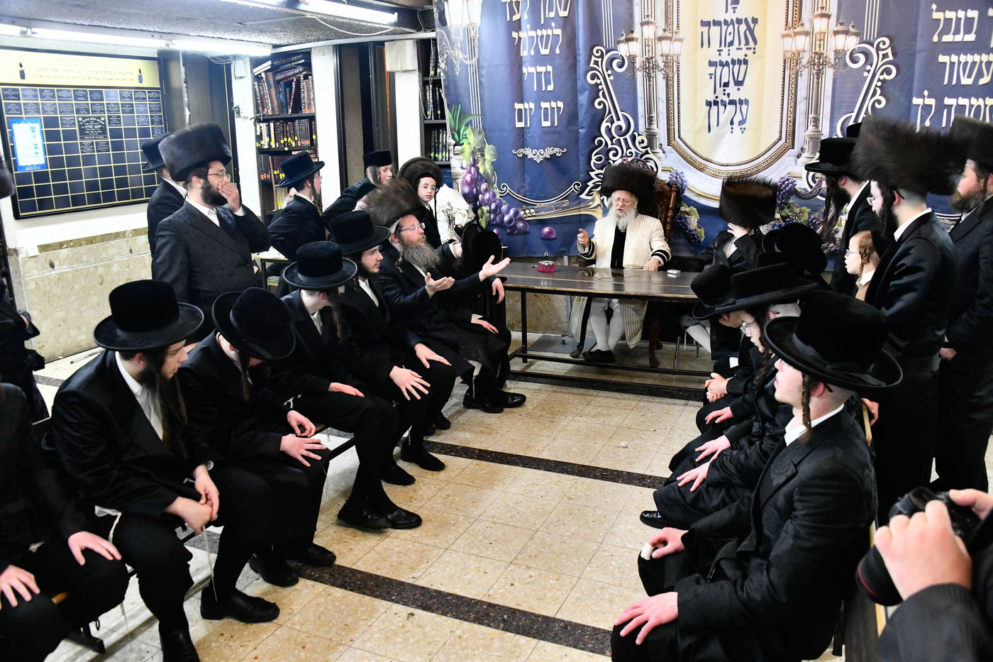 שמחת בית שאץ - אזמרה - זידטשויב- צאנז ירושלים- רמת שלמה