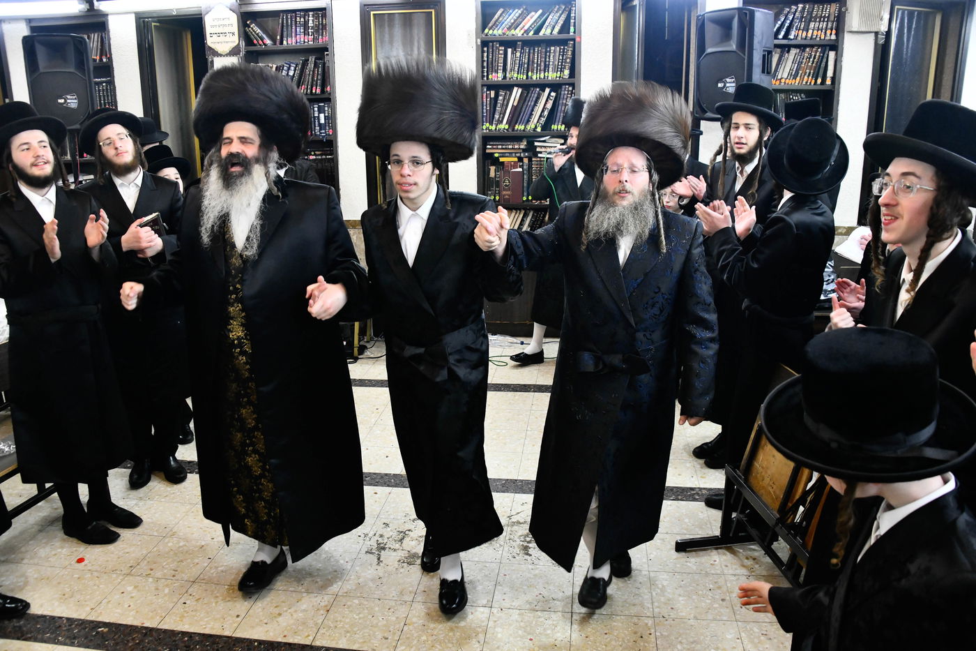 שמחת בית שאץ - אזמרה - זידטשויב- צאנז ירושלים- רמת שלמה