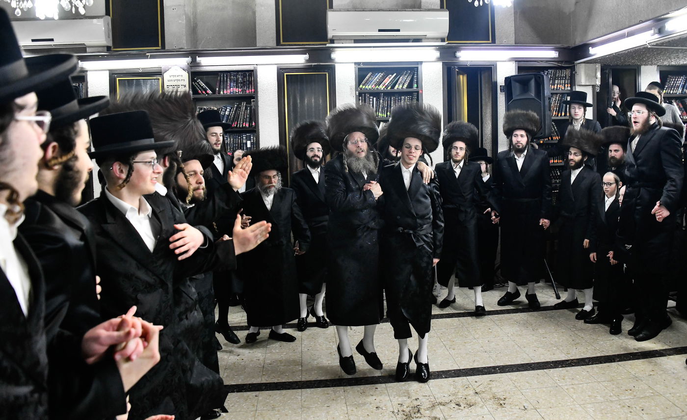 שמחת בית שאץ - אזמרה - זידטשויב- צאנז ירושלים- רמת שלמה