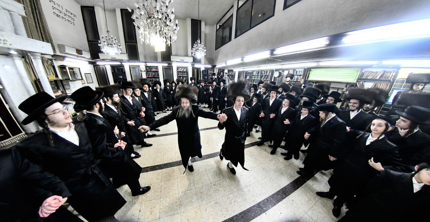 שמחת בית שאץ - אזמרה - זידטשויב- צאנז ירושלים- רמת שלמה