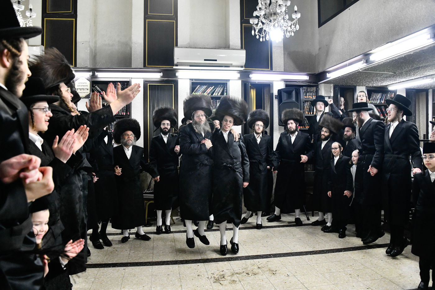 שמחת בית שאץ - אזמרה - זידטשויב- צאנז ירושלים- רמת שלמה