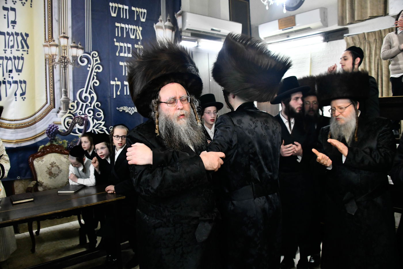 שמחת בית שאץ - אזמרה - זידטשויב- צאנז ירושלים- רמת שלמה