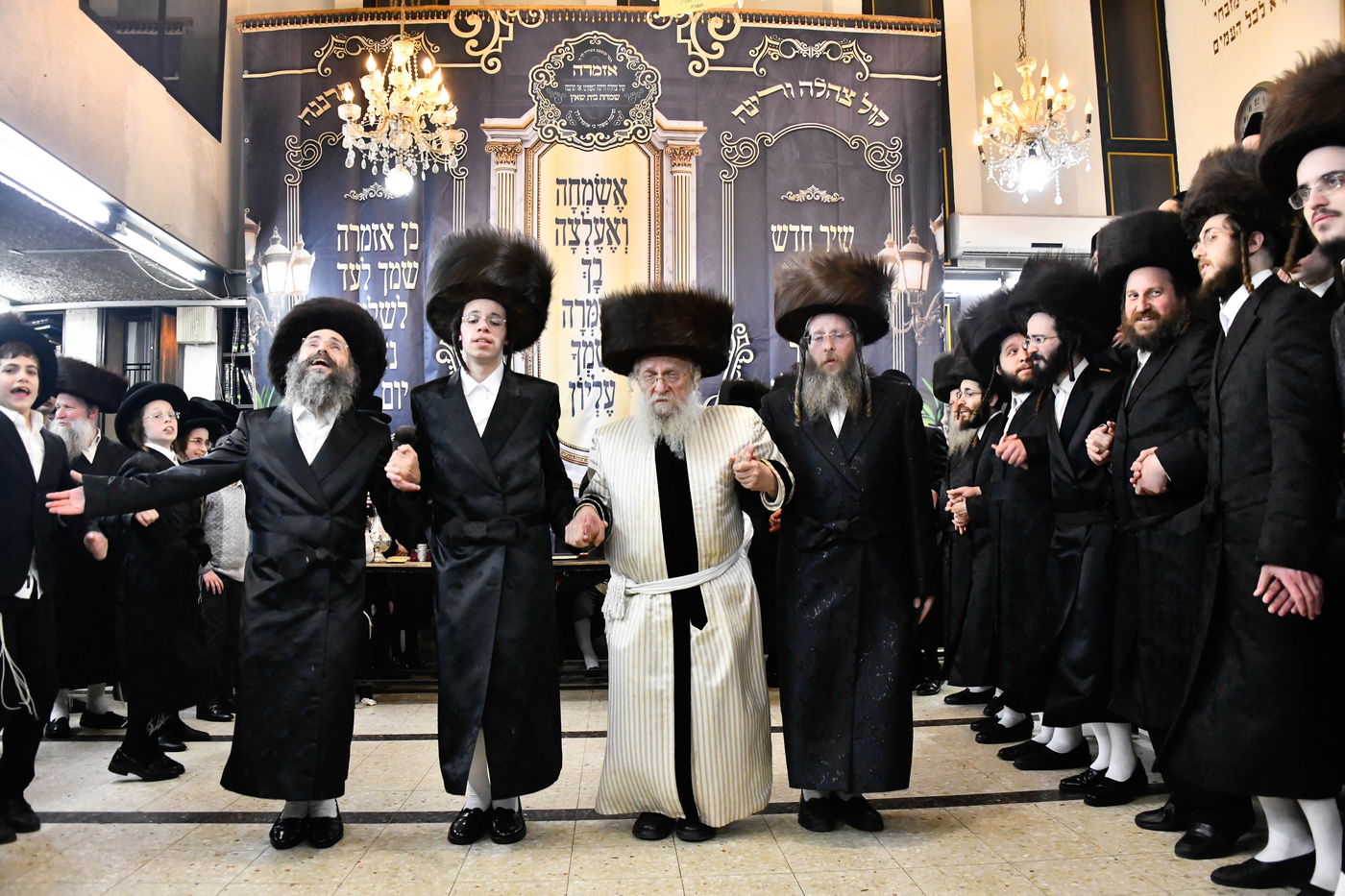 שמחת בית שאץ - אזמרה - זידטשויב- צאנז ירושלים- רמת שלמה