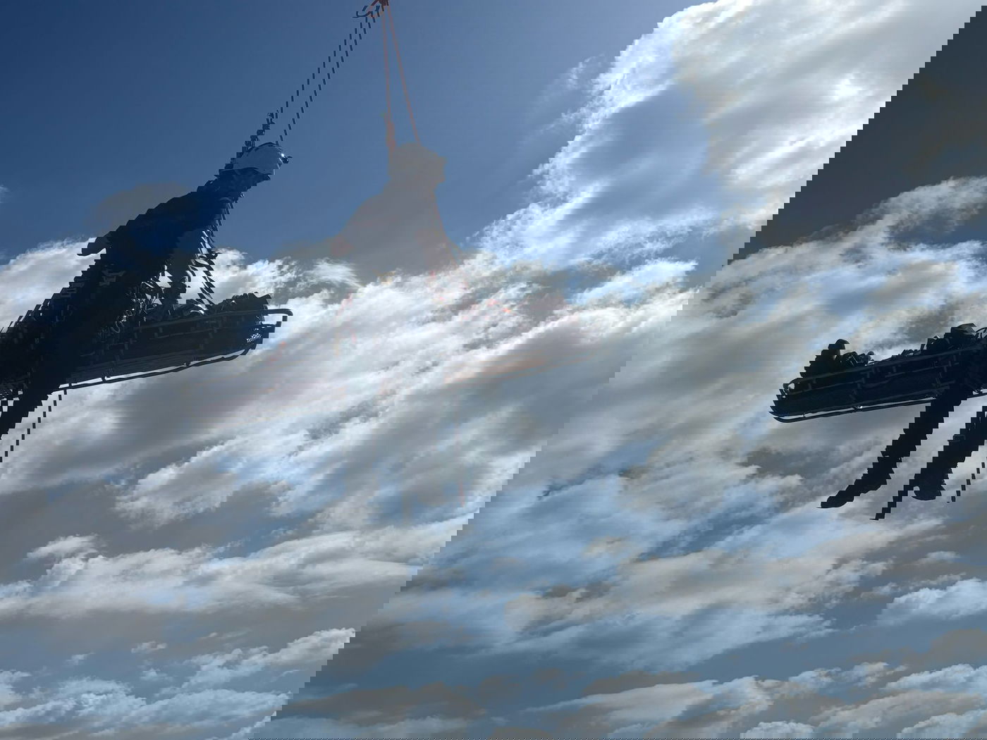 לוחמי האש מחלצים פועל מבור במכון השפכים שבחיפה