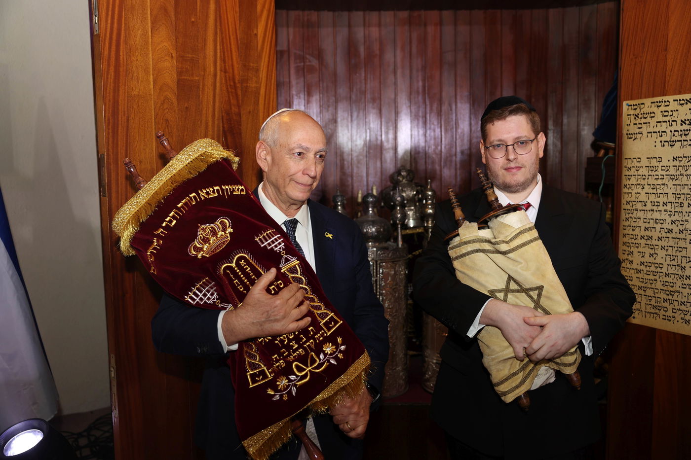  פרידה היסטורית בבית הכנסת הגדול בתל- אביב