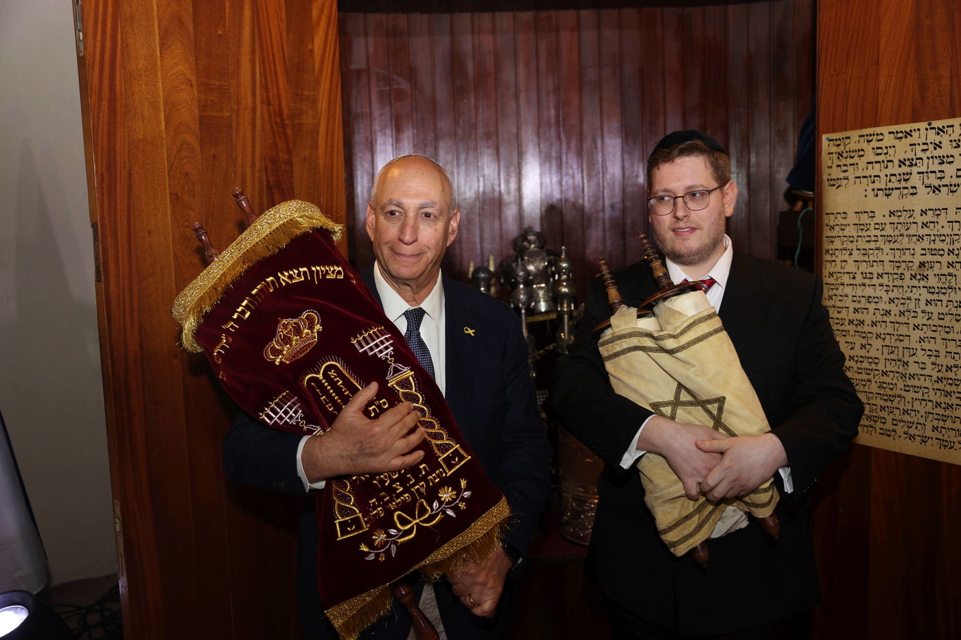  פרידה היסטורית בבית הכנסת הגדול בתל- אביב