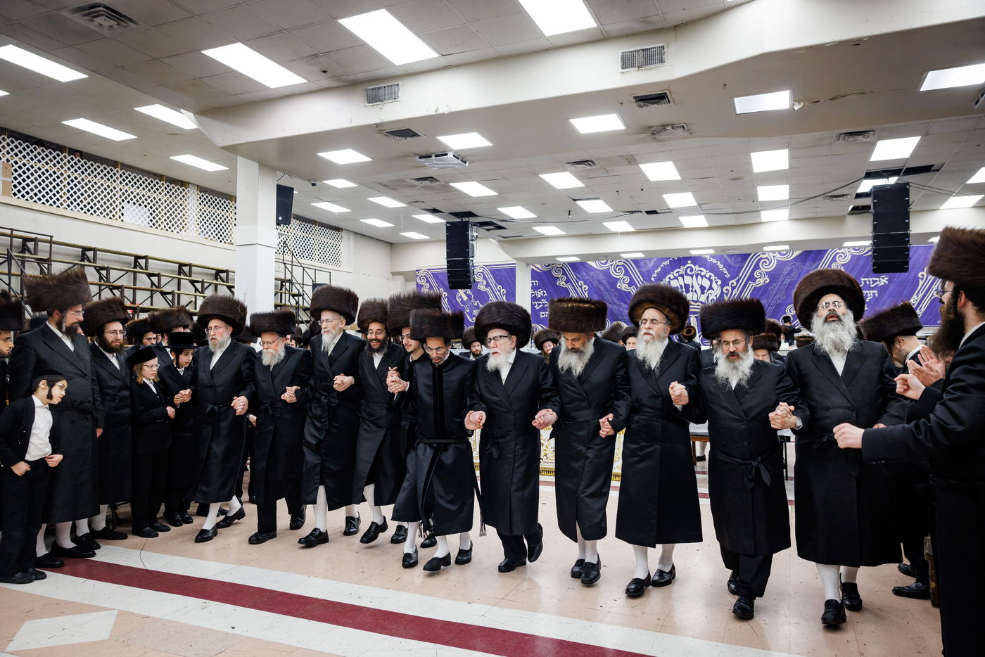 שמחת נישואי נכדת האדמו"ר מבאבוב 45