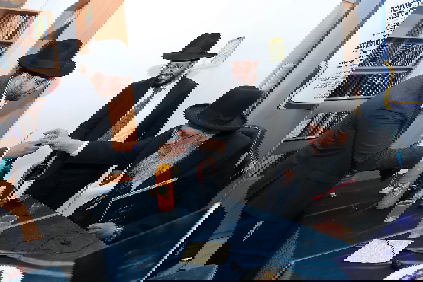 מעמד קבלת פנים ב'המאורות', להרה"ג ר' יצחק מועלם