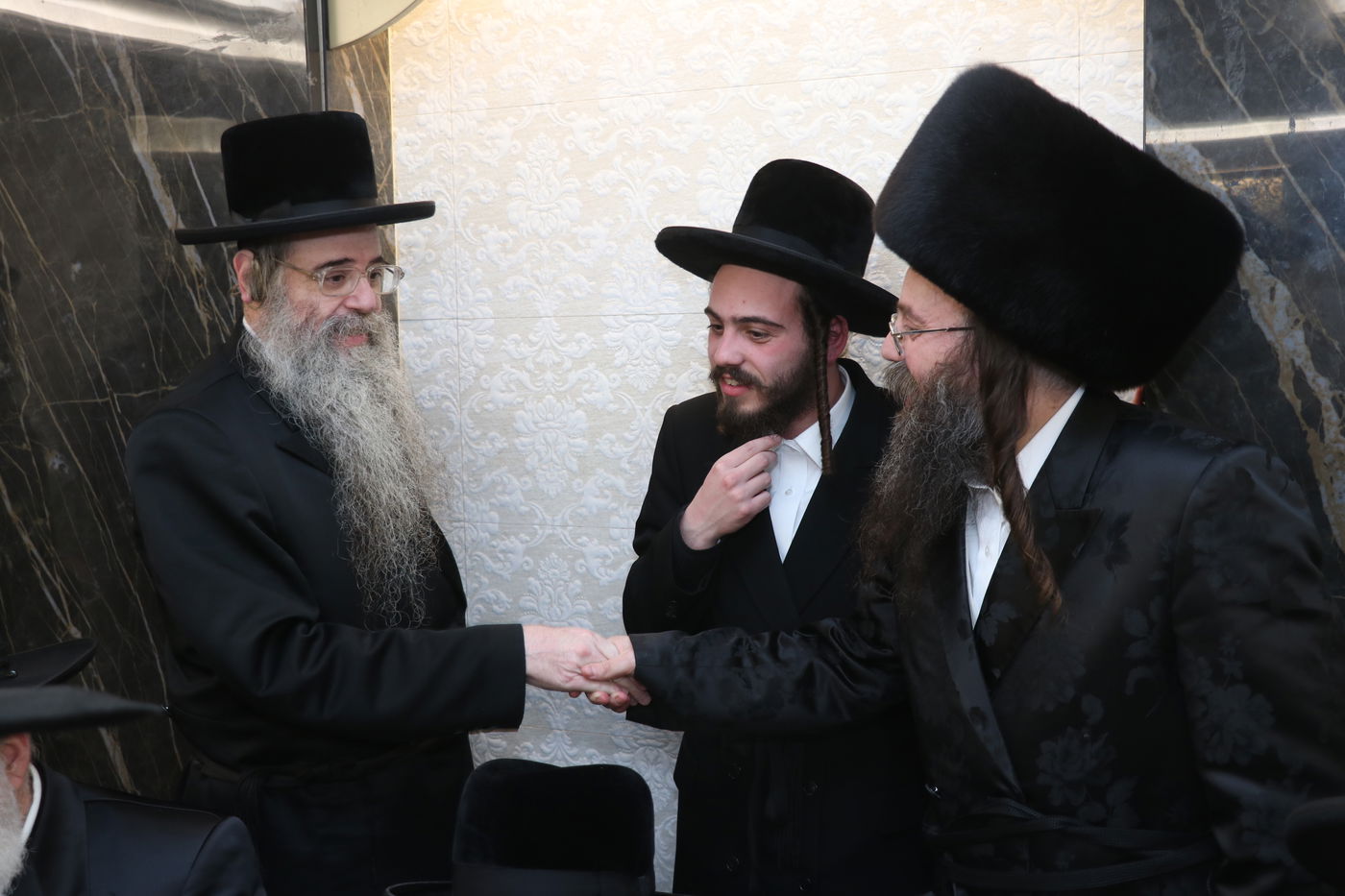 שמחת הבר מצווה לנכדי האדמו"רים מקוזמיר - לעלוב בית שמש