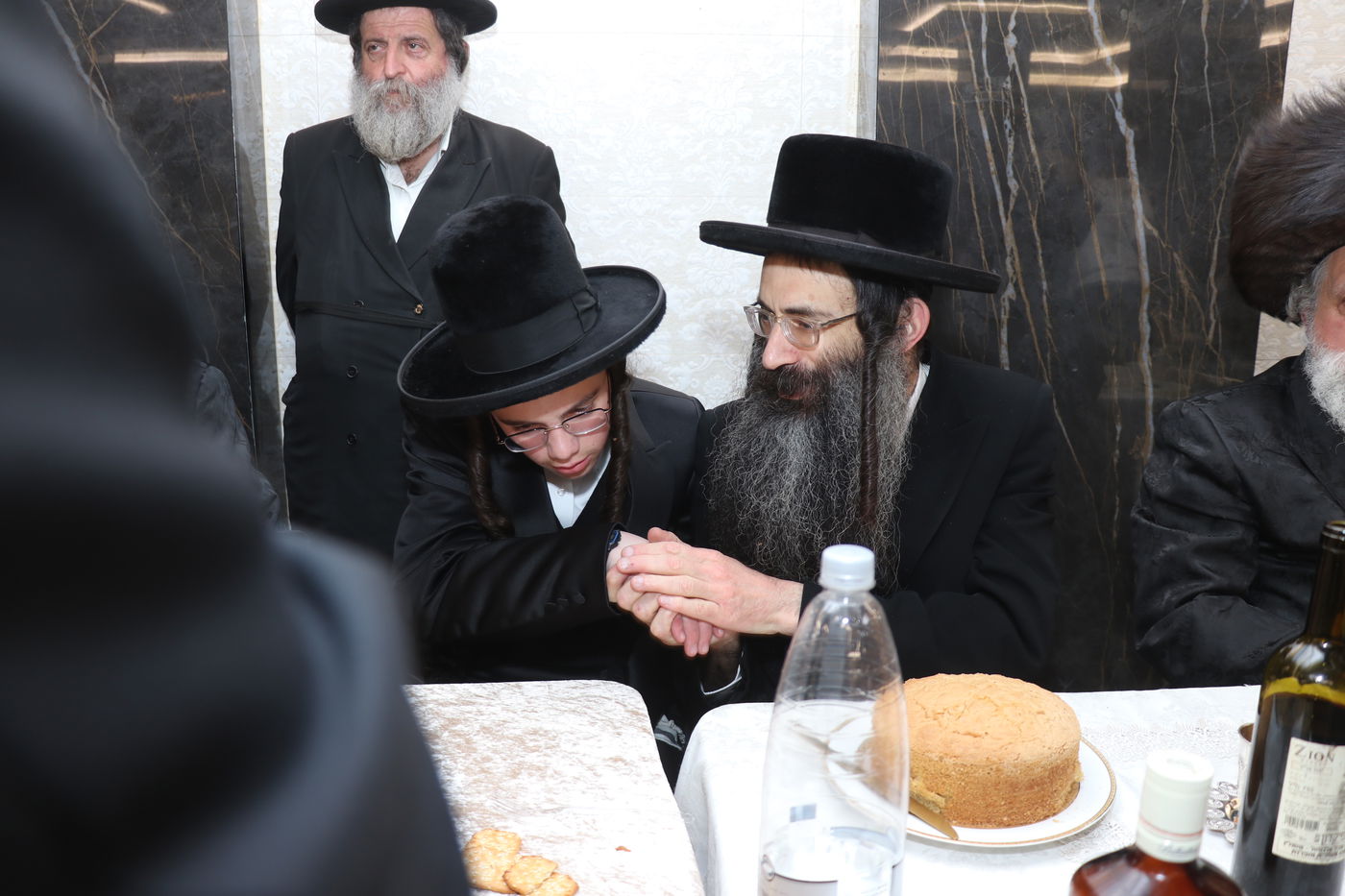 שמחת הבר מצווה לנכדי האדמו"רים מקוזמיר - לעלוב בית שמש