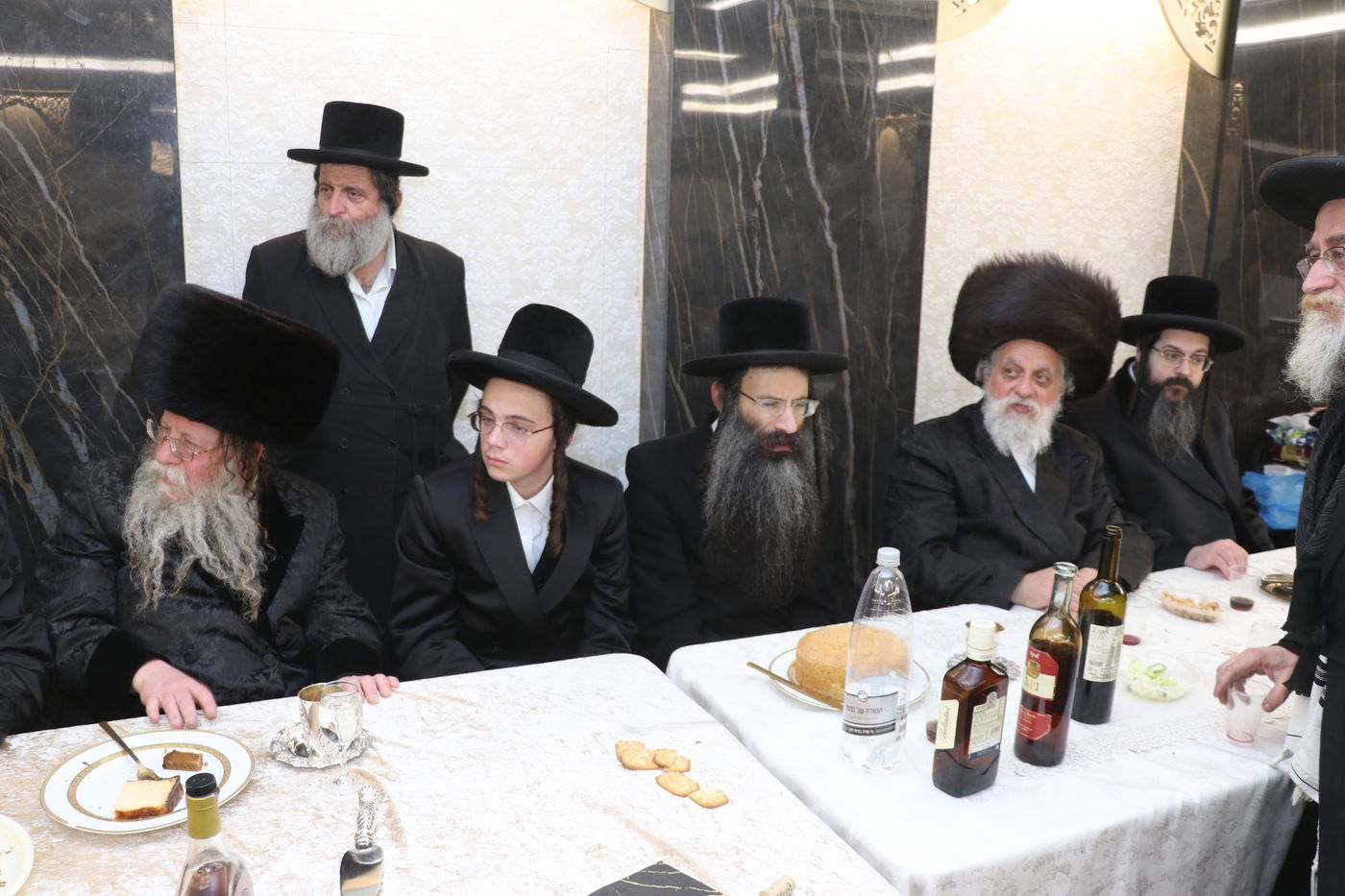 שמחת הבר מצווה לנכדי האדמו"רים מקוזמיר - לעלוב בית שמש