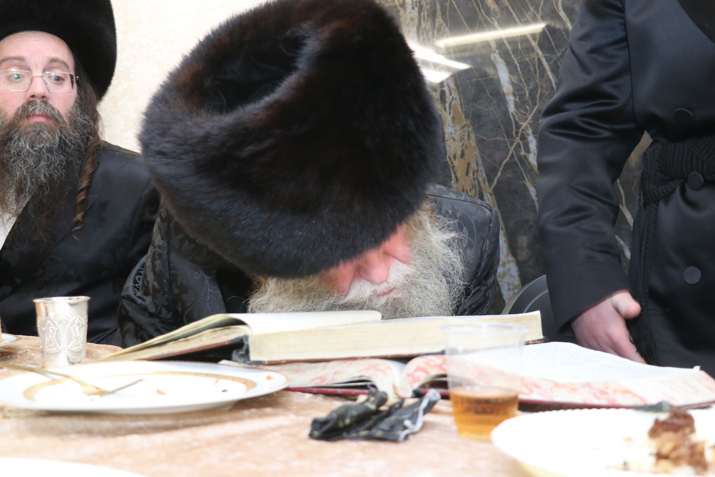 שמחת הבר מצווה לנכדי האדמו"רים מקוזמיר - לעלוב בית שמש