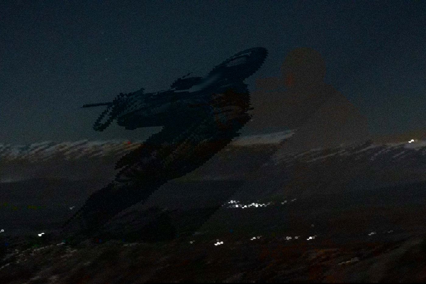 תיעוד משטח אויב: כוחות צה"ל פשטו בסוריה והחרימו אמל"ח