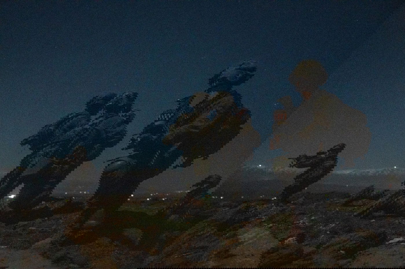 תיעוד משטח אויב: כוחות צה"ל פשטו בסוריה והחרימו אמל"ח