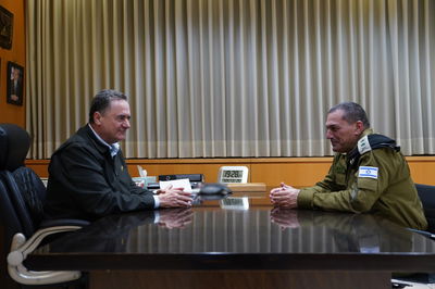 שר הביטחון והרמטכ״ל