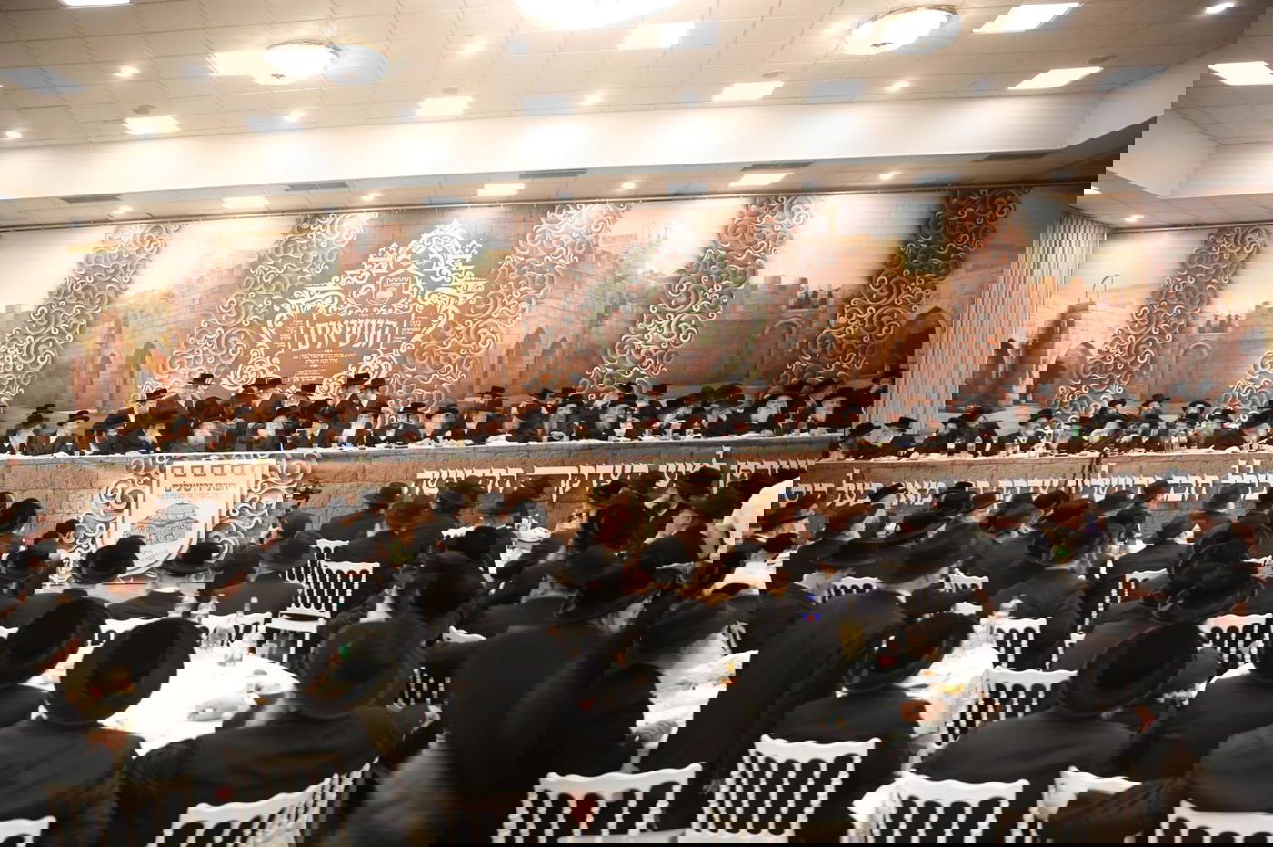 דינר לטובת קופת רמבע"נ בהשתתפות האדמו"רים מבאבוב ופשעווארסק