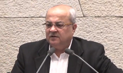 אחמד טיבי התקשה לנאום, וסירב לכוס מים: "אני צם"