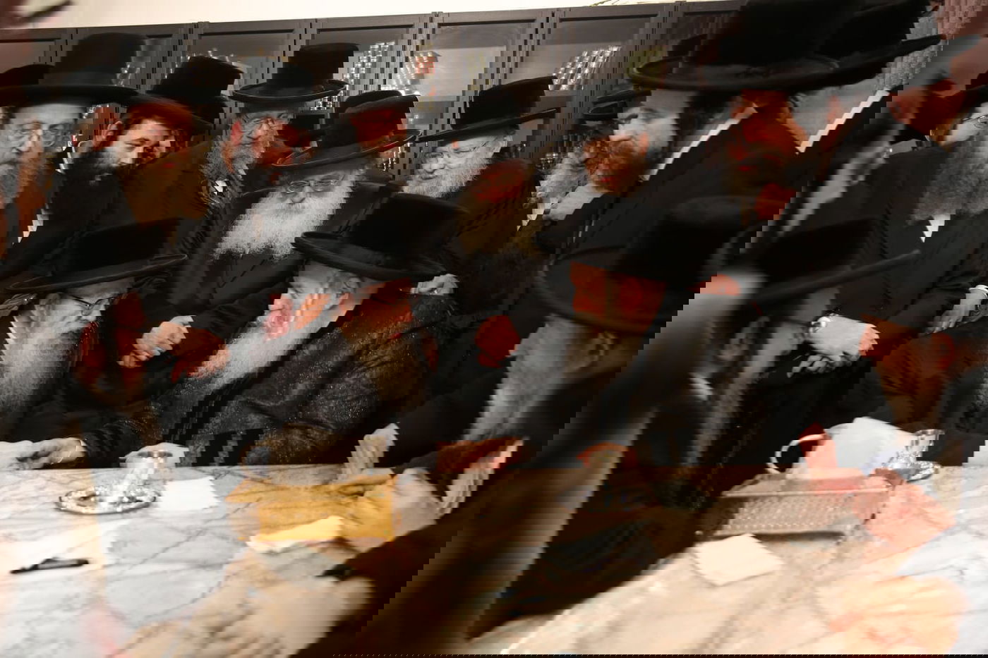 האדמו"ר מפשעווארסק בביקור אצל האדמו"ר מבאבוב 