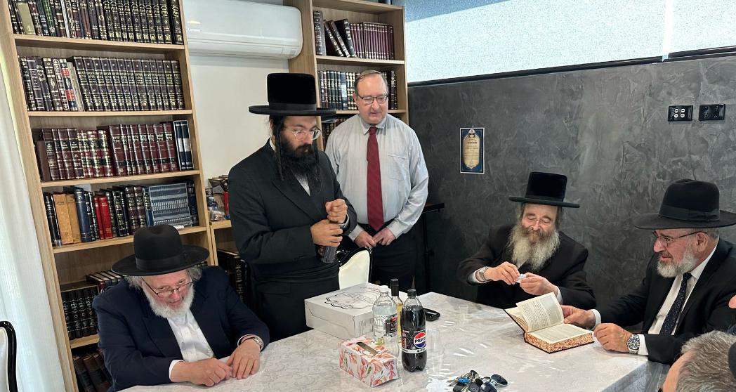 הגה"צ רבי שלמה קאהן בקנין עירוב באוסטרליה