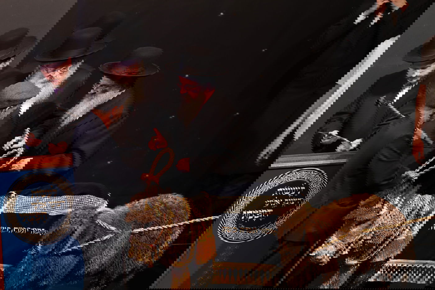 הרה"צ רבי נחמיה אלתר בפדיון פטר חמור 