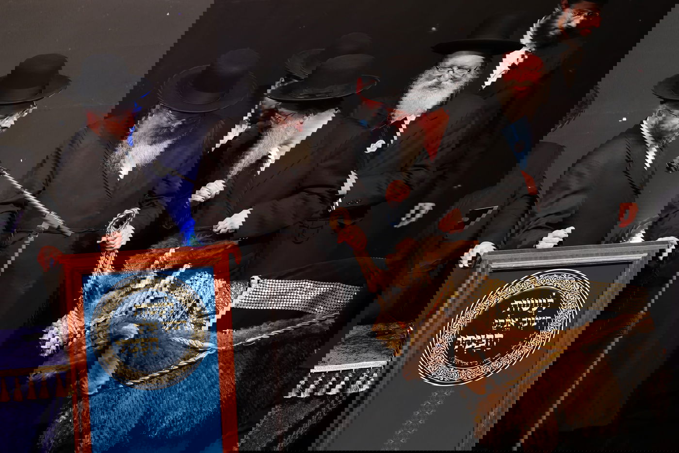 הרה"צ רבי נחמיה אלתר בפדיון פטר חמור 