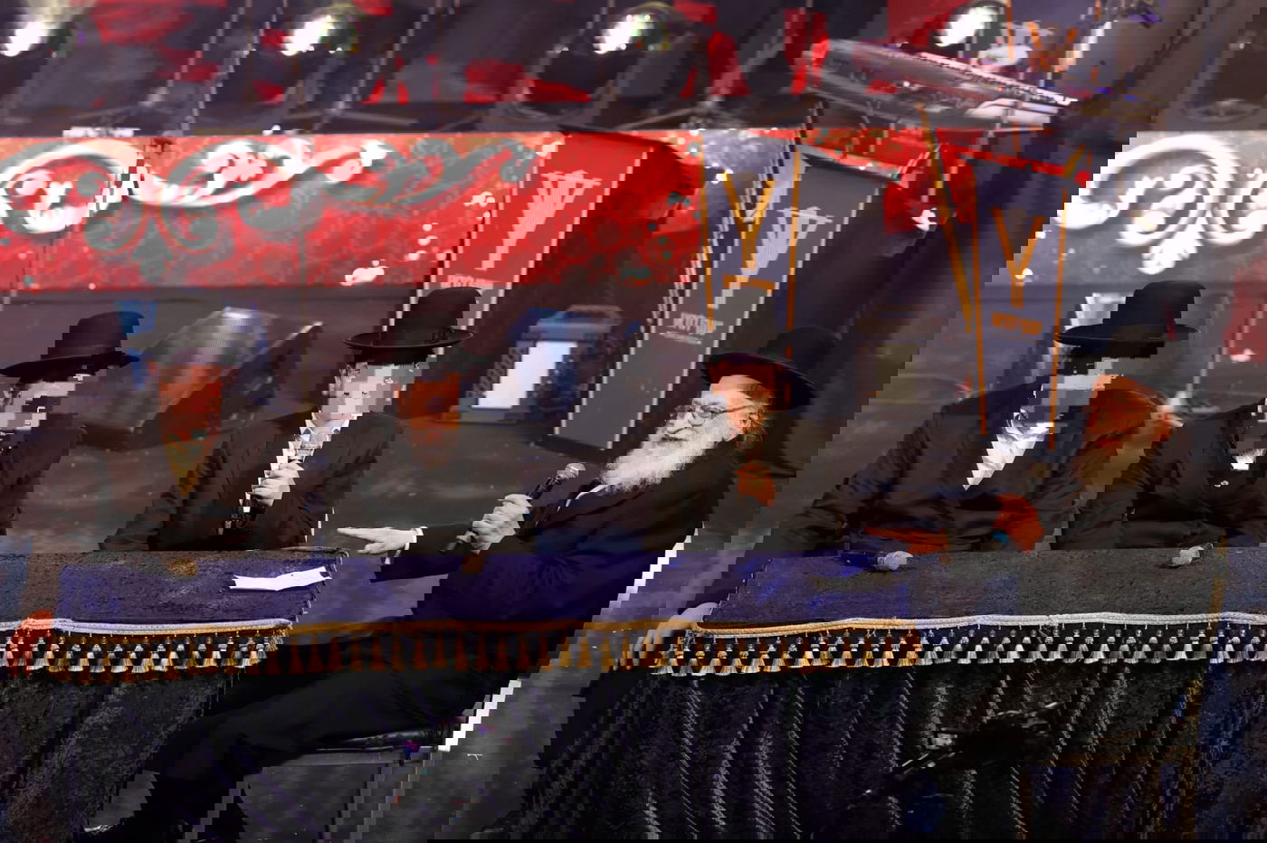 הרה"צ רבי נחמיה אלתר בפדיון פטר חמור 