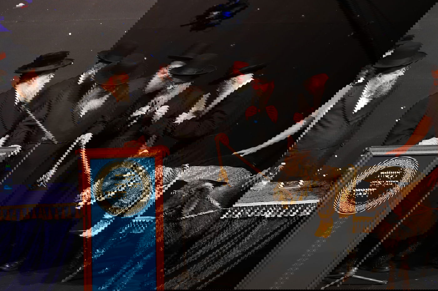 הרה"צ רבי נחמיה אלתר בפדיון פטר חמור 