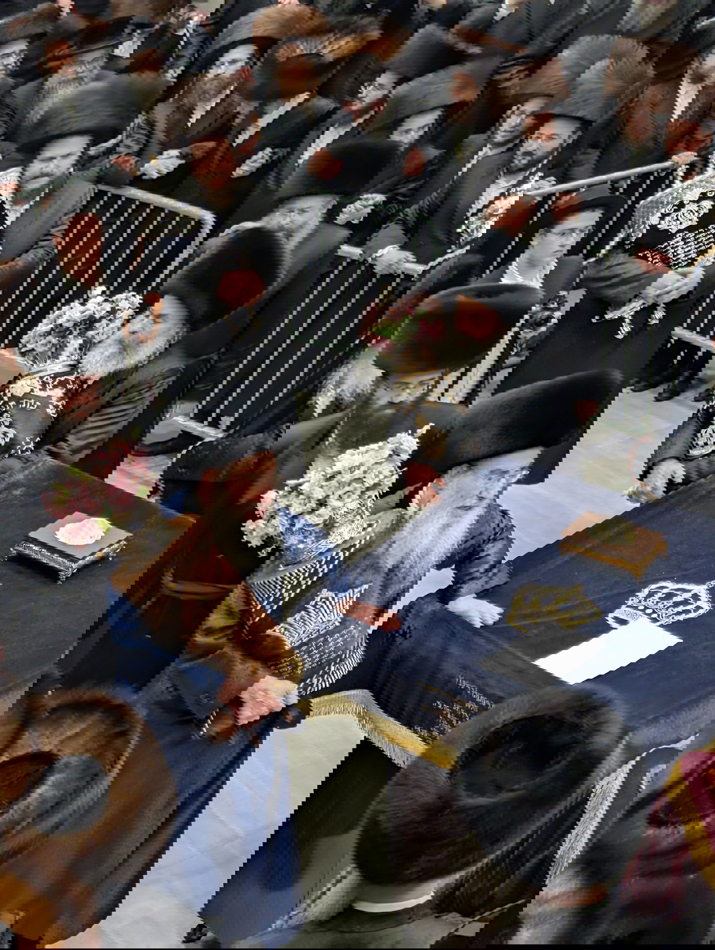 הכנסת ספר תורה לביהמ"ד אלכסנדר בבורו פארק