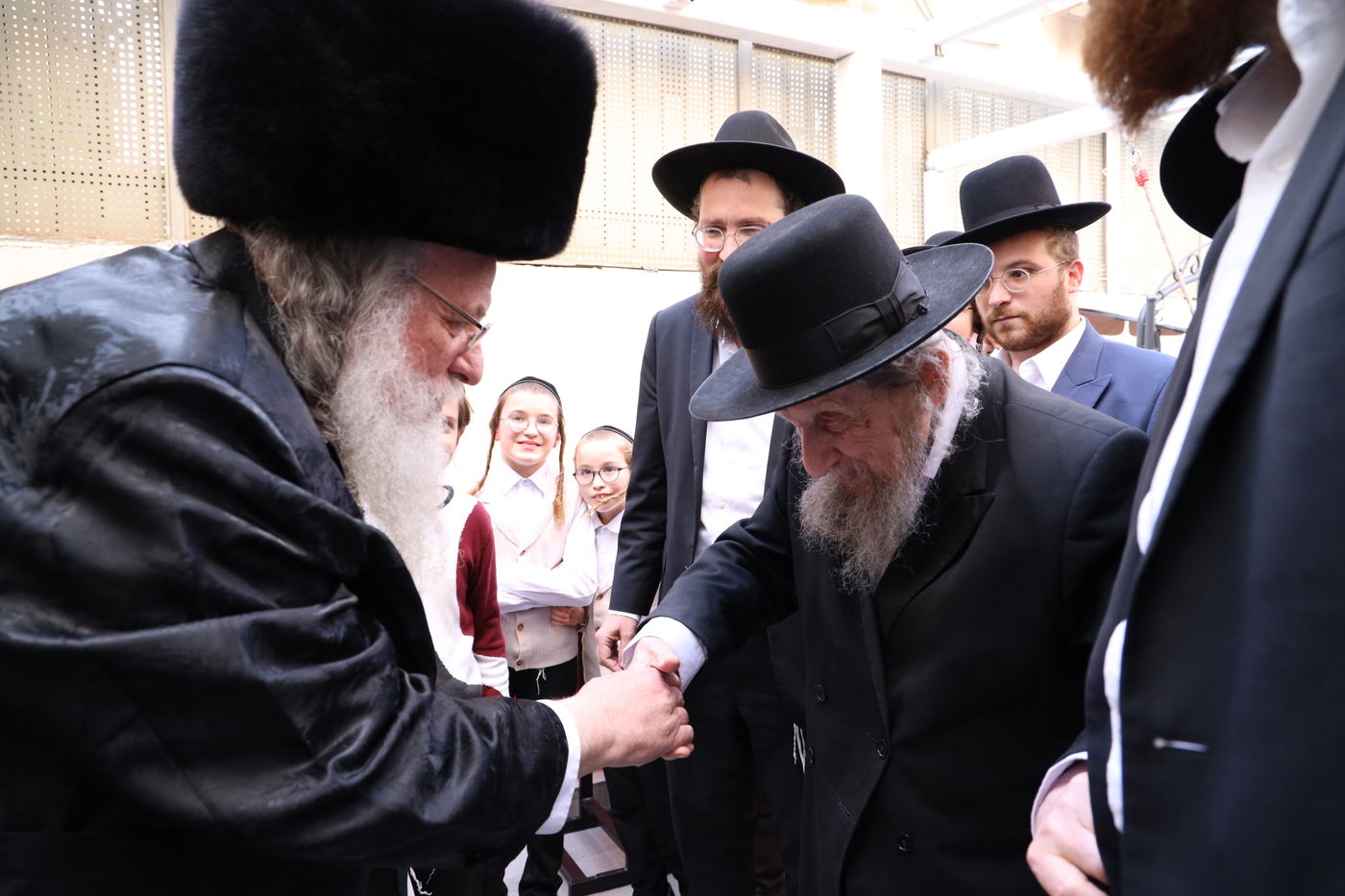 שמחת השבע ברכות לרגל נישואי נכדת הגר"ש אלתר