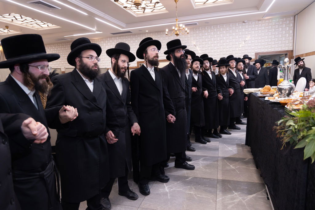 שמחת הבר מצווה לנכד האדמו"ר מבוסטון ביתר