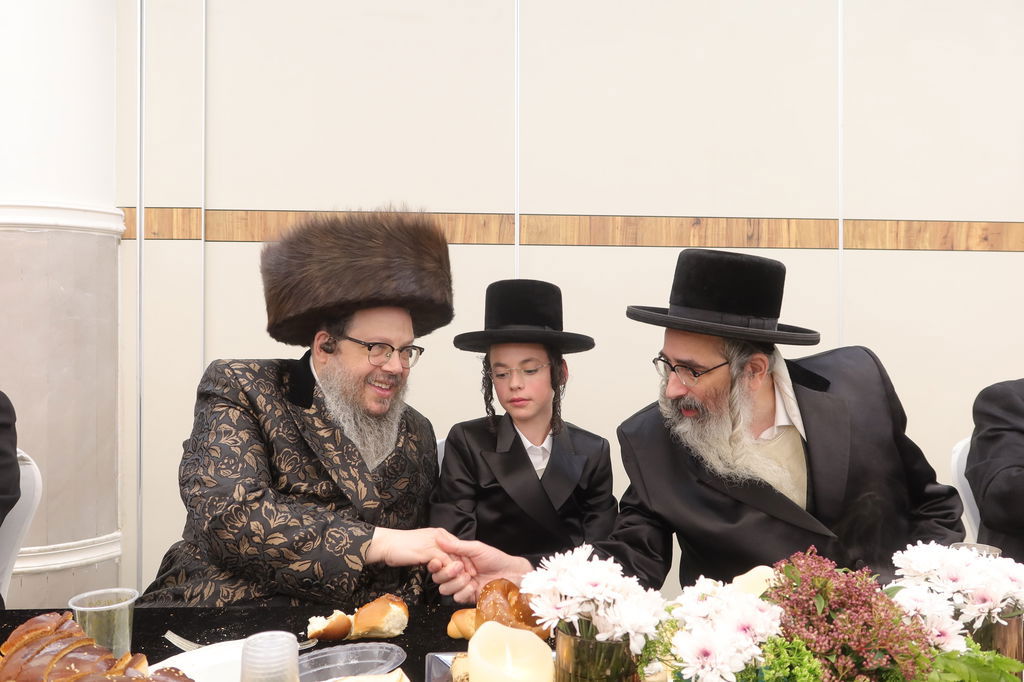 שמחת הבר מצווה לנכד האדמו"ר מבוסטון ביתר