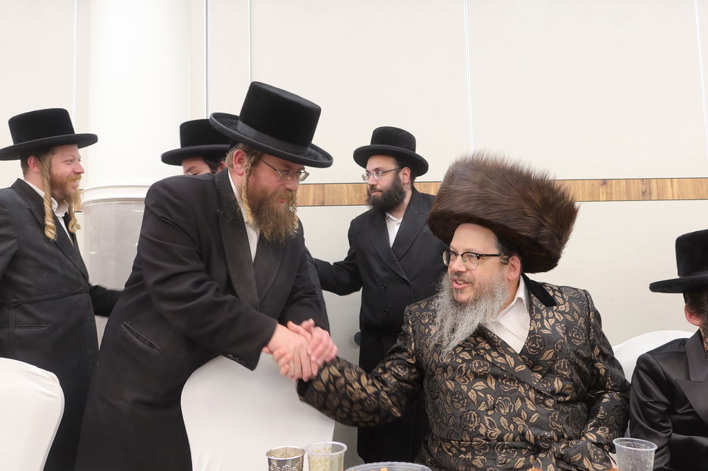 שמחת הבר מצווה לנכד האדמו"ר מבוסטון ביתר