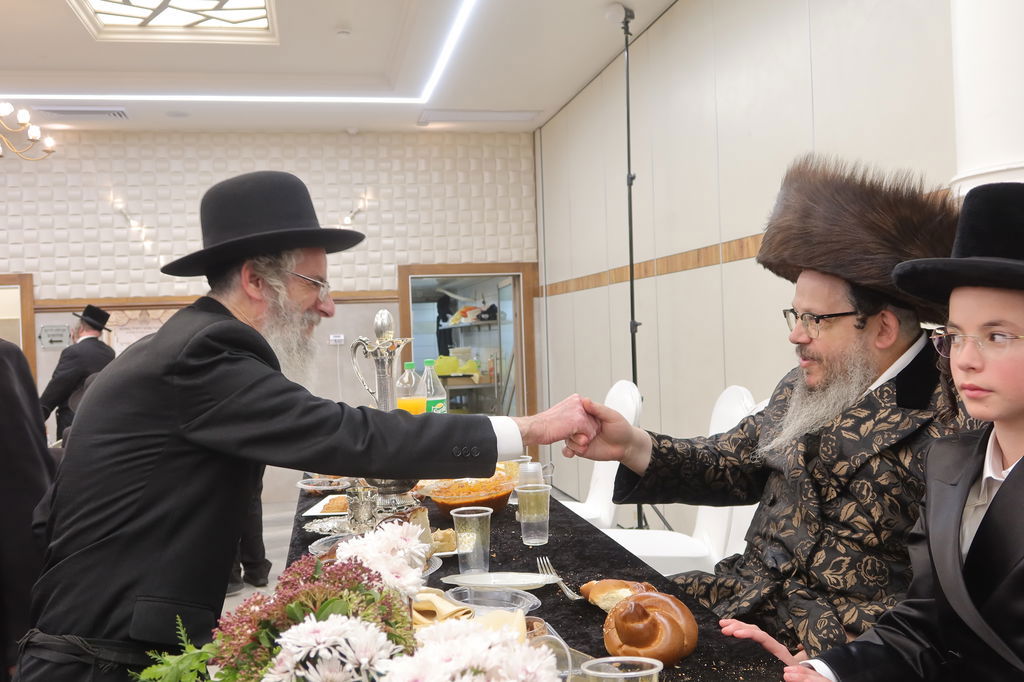 שמחת הבר מצווה לנכד האדמו"ר מבוסטון ביתר