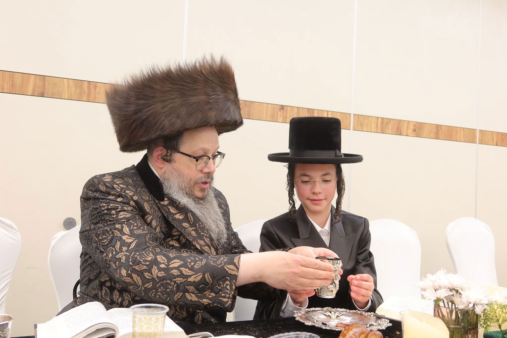 שמחת הבר מצווה לנכד האדמו"ר מבוסטון ביתר