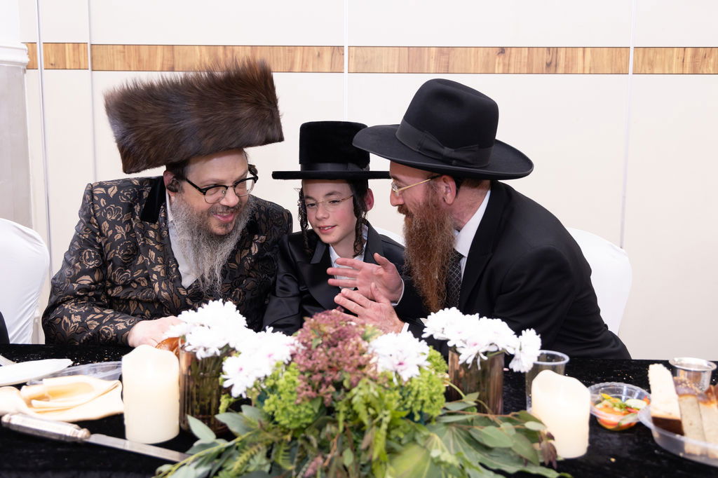 שמחת הבר מצווה לנכד האדמו"ר מבוסטון ביתר