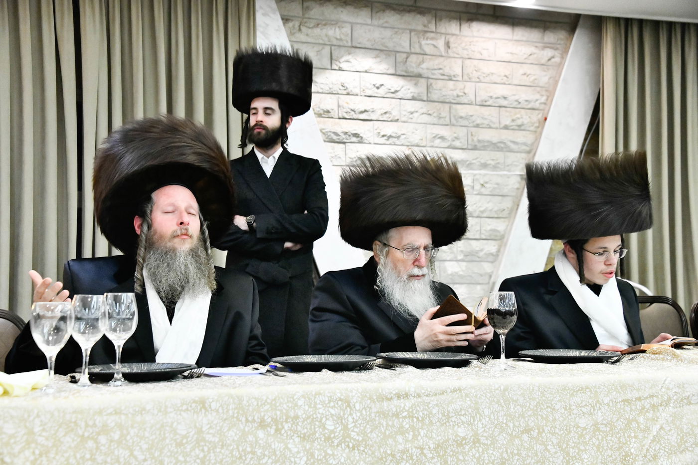 שמחת בית שאץ - אזמרה - זידטשויב- צאנז ירושלים- רמת שלמה