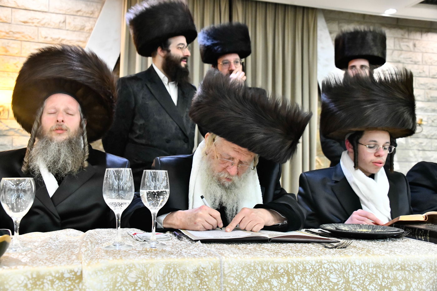 שמחת בית שאץ - אזמרה - זידטשויב- צאנז ירושלים- רמת שלמה