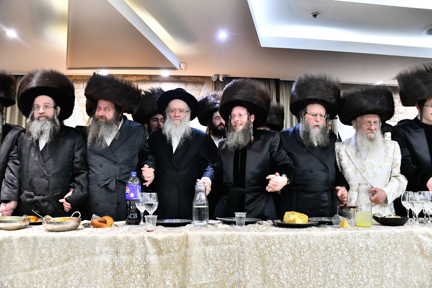 שמחת בית שאץ - אזמרה - זידטשויב- צאנז ירושלים- רמת שלמה