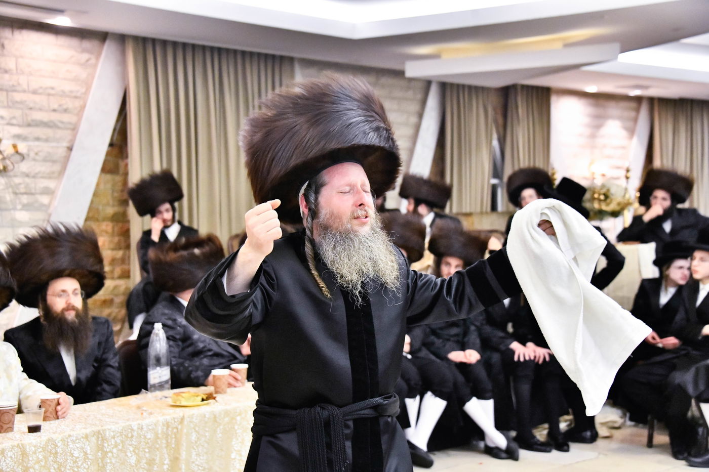 שמחת בית שאץ - אזמרה - זידטשויב- צאנז ירושלים- רמת שלמה