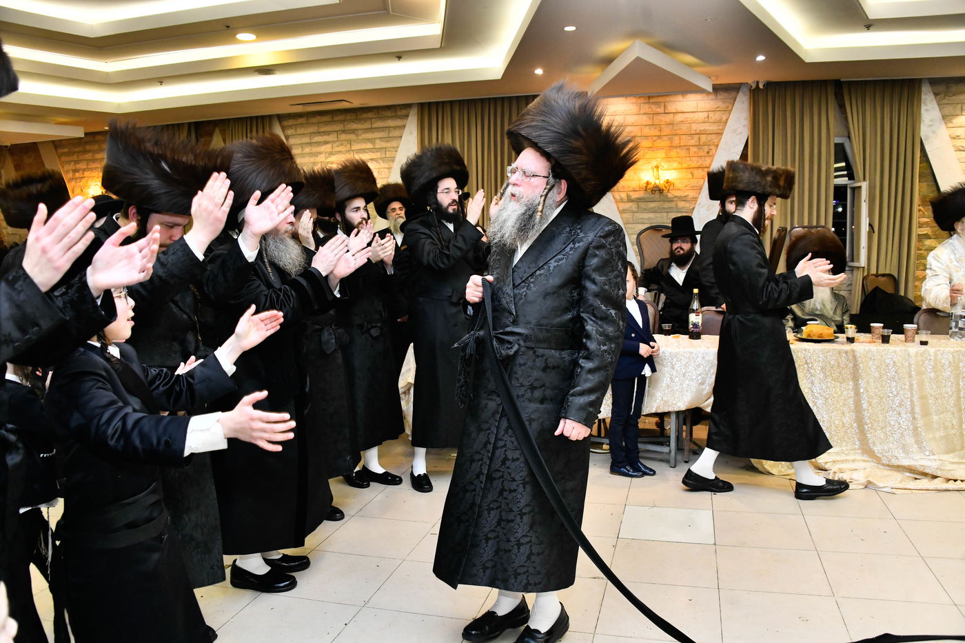 שמחת בית שאץ - אזמרה - זידטשויב- צאנז ירושלים- רמת שלמה