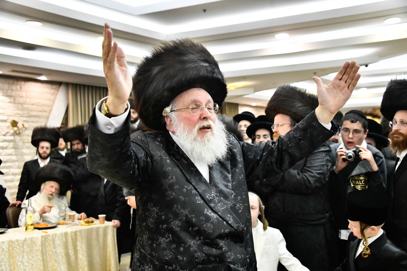 שמחת בית שאץ - אזמרה - זידטשויב- צאנז ירושלים- רמת שלמה