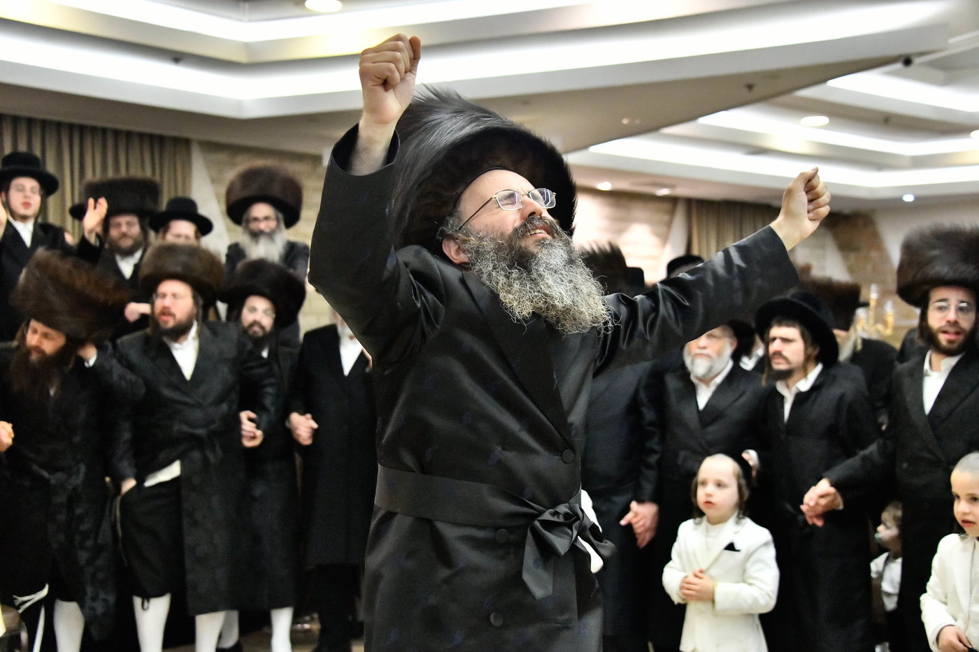 שמחת בית שאץ - אזמרה - זידטשויב- צאנז ירושלים- רמת שלמה